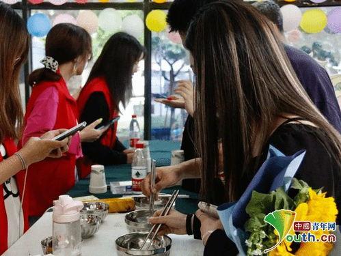 娱乐吃瓜酱亲戚学校